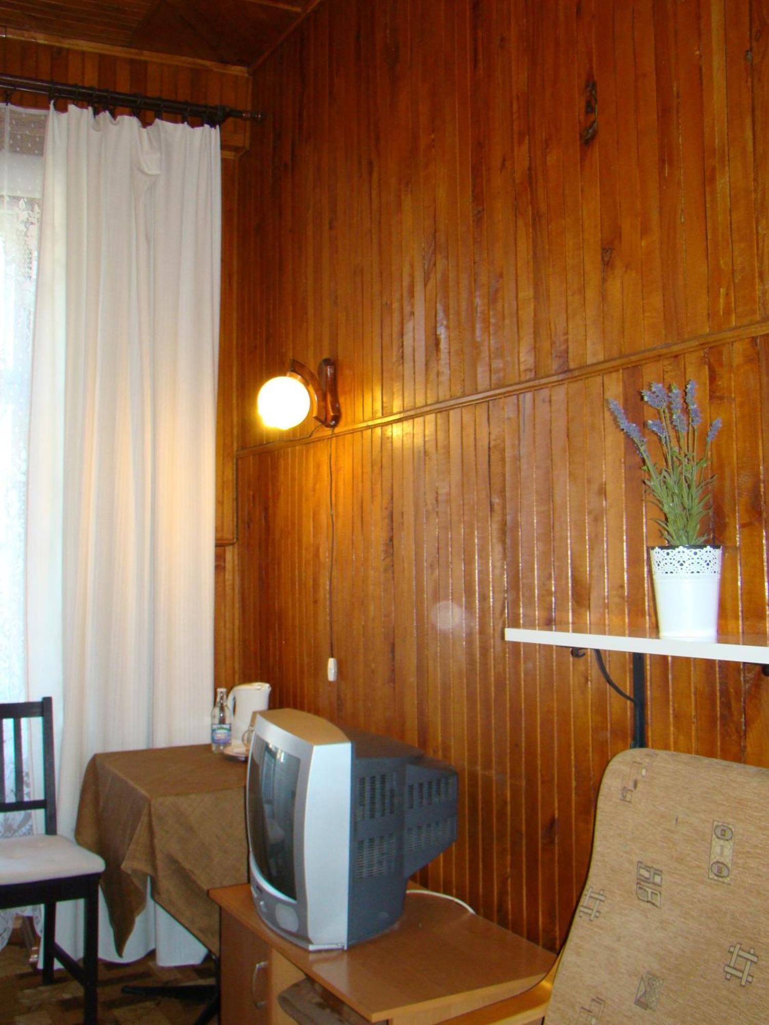 Hotel Polonia Namyslow Room photo